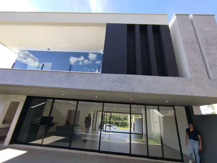 Casa com 4 suítes, com frente para a mata, Condomínio Jardins Capri, foto 2